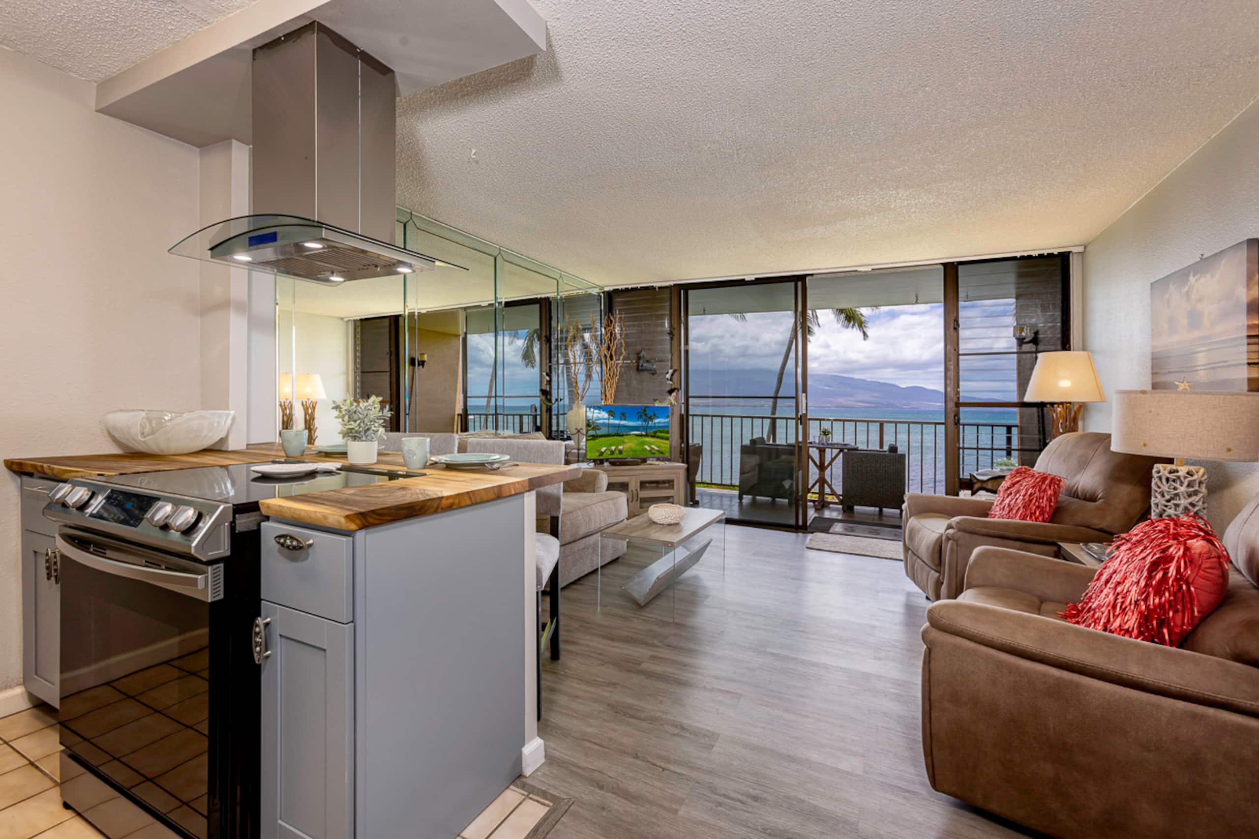 Condo in Wailuku · ★4.43 · 1 bedroom · 1 bed · 1 bath - Image 16