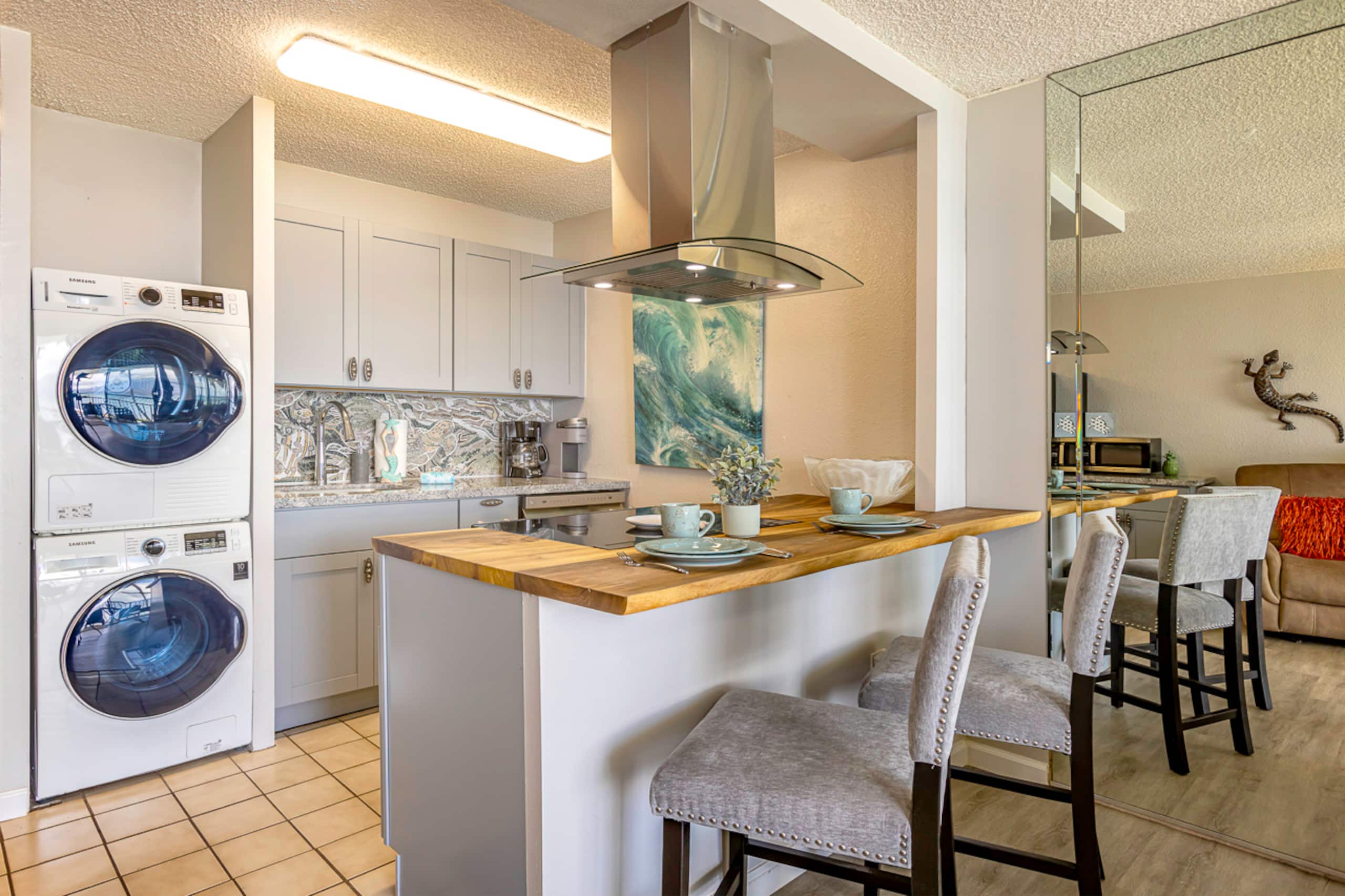 Condo in Wailuku · ★4.43 · 1 bedroom · 1 bed · 1 bath - Image 4
