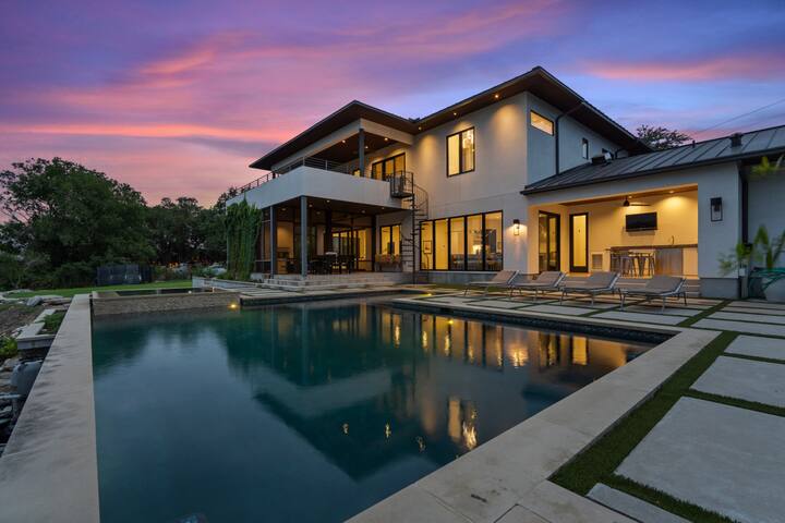 Westlake Home- Pool, Hot Tub, Game Room gallery image 2