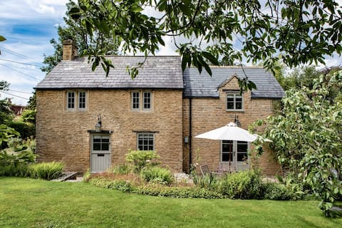 Delightful Cottage Retreat