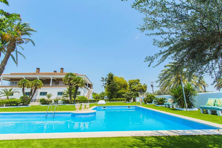 Alicante Holiday managed Airbnb listing 1