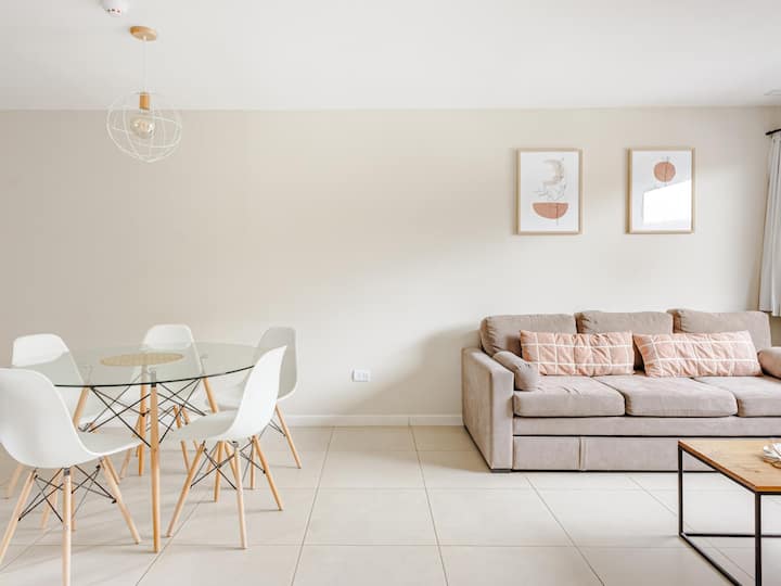 City Center 2 Bedroom Apartment. - Ushuaia