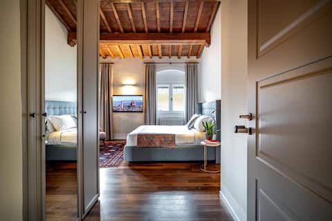 Popular Airbnb listing: King Suite - Le Torri by Dimora Collection in Firenze