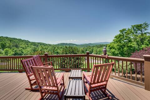 Spacious Nebo Cabin w/ Game Room & Hot Tub!
