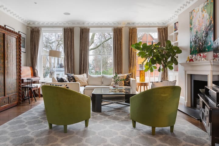 Luxurious Apartment in Kensington