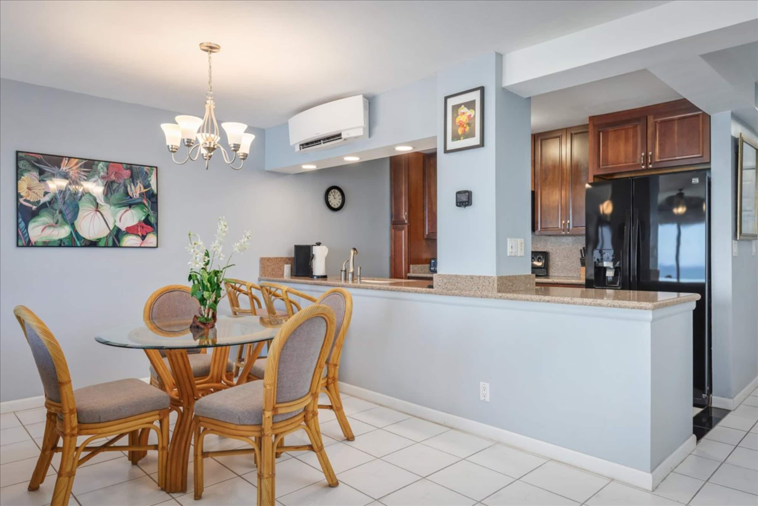 Condo in Kailua-Kona · ★4.87 · 2 bedrooms · 2 beds · 2 baths - Image 2
