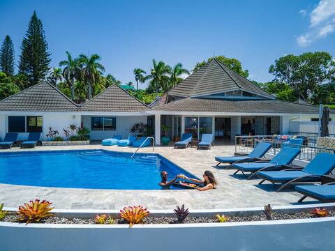 Hospitality Expert Nianna Eden: 7BR, Pools, Beach