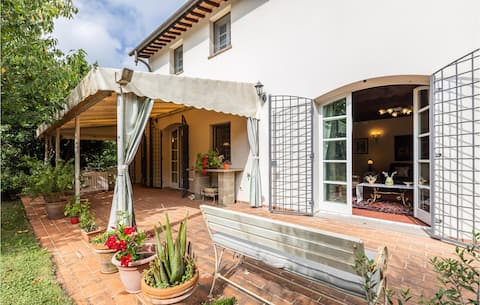 2 bedroom lovely home in Montecastello