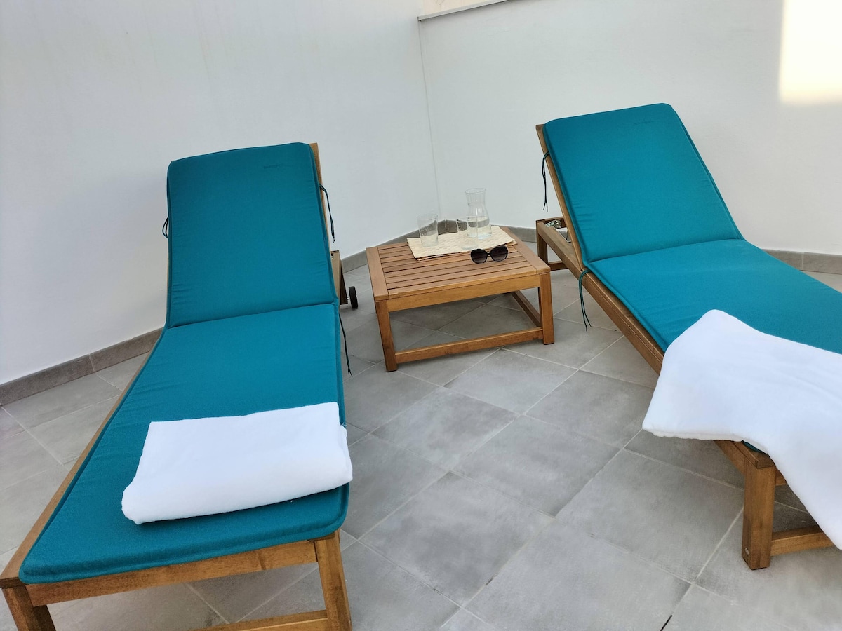 Top performing Airbnb: Estudio céntrico. Zona tranquila. Orientación SUR in Málaga