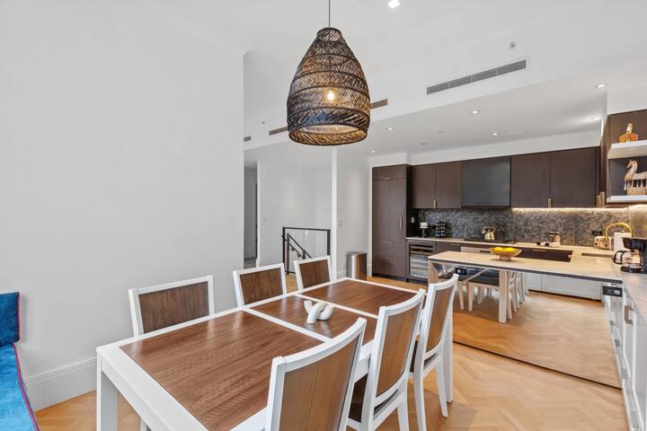 Clinton by Rove Travel 3BR Duplex with Backyard gallery image 3