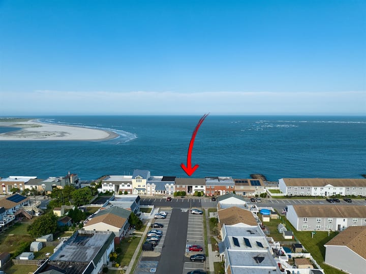 Anglesea Stunner *Waterfront* Relax to Surf Sounds - Apartments