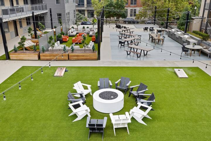 Luxurious Downton High Floor 2 br 2 bth Condo-#54 gallery image 5