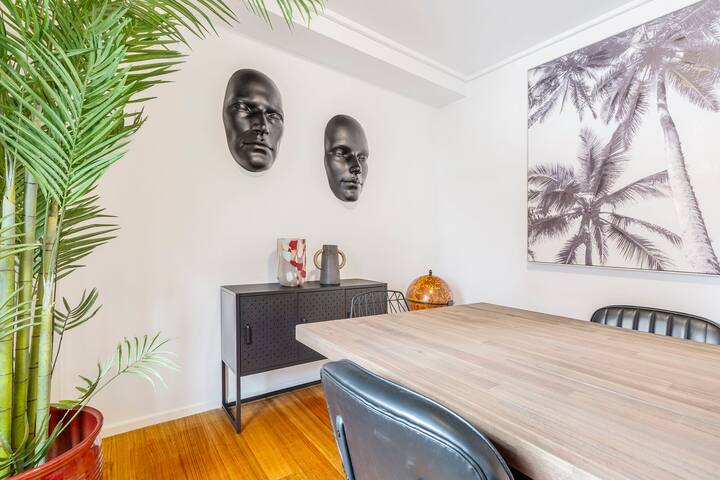 Bohemian Chic – Quirky & Eccentric Downtown Escape gallery image 5