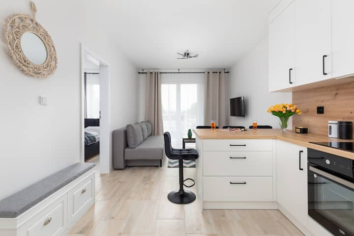 ŁUżycka 15 | Elegant Apartment | Parking - Zirchow