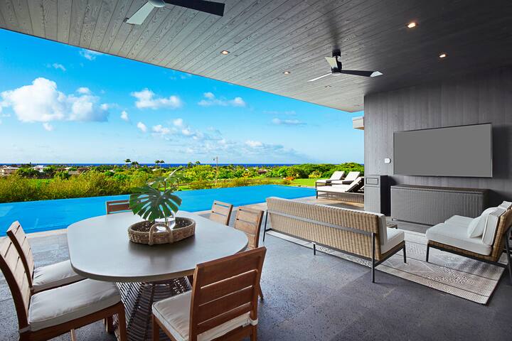 Hale Mahina Hou: Luxury Oasis w/Ocean View + Pool gallery image 4