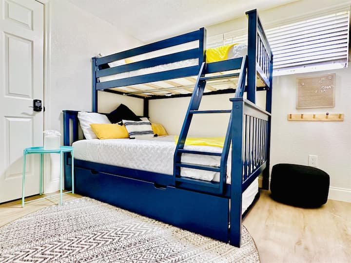 Საძინებელი 4 | Twin over Full w/ Trundle