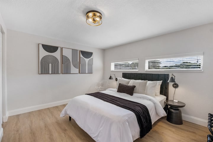 Საძინებელი 3 | საწოლი 152 × 203 სმ