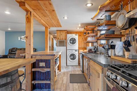 The Moutain Getaway, pet friendly home