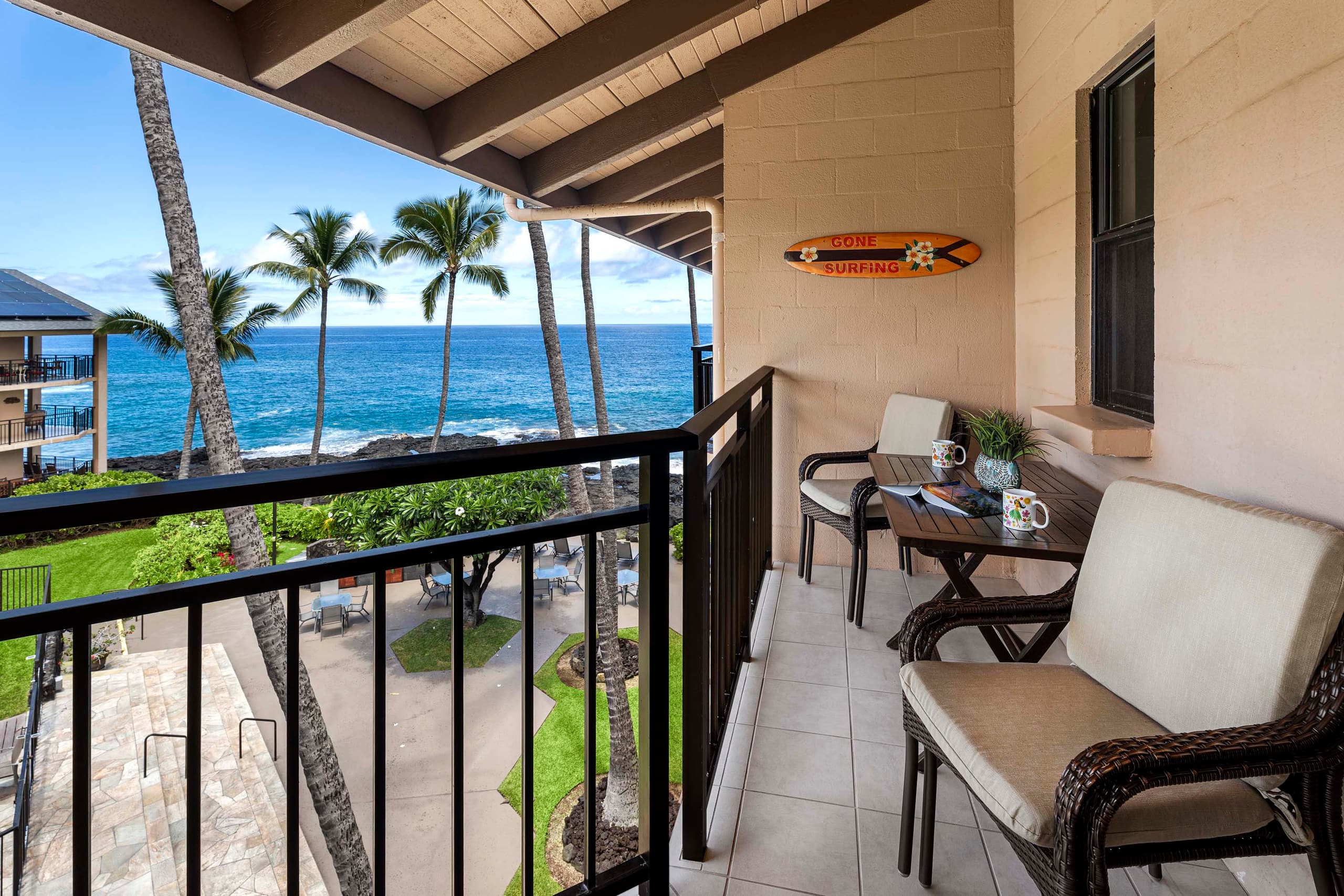 Condo in Kailua-Kona · ★4.91 · 1 bedroom · 3 beds · 1 bath - Image 5