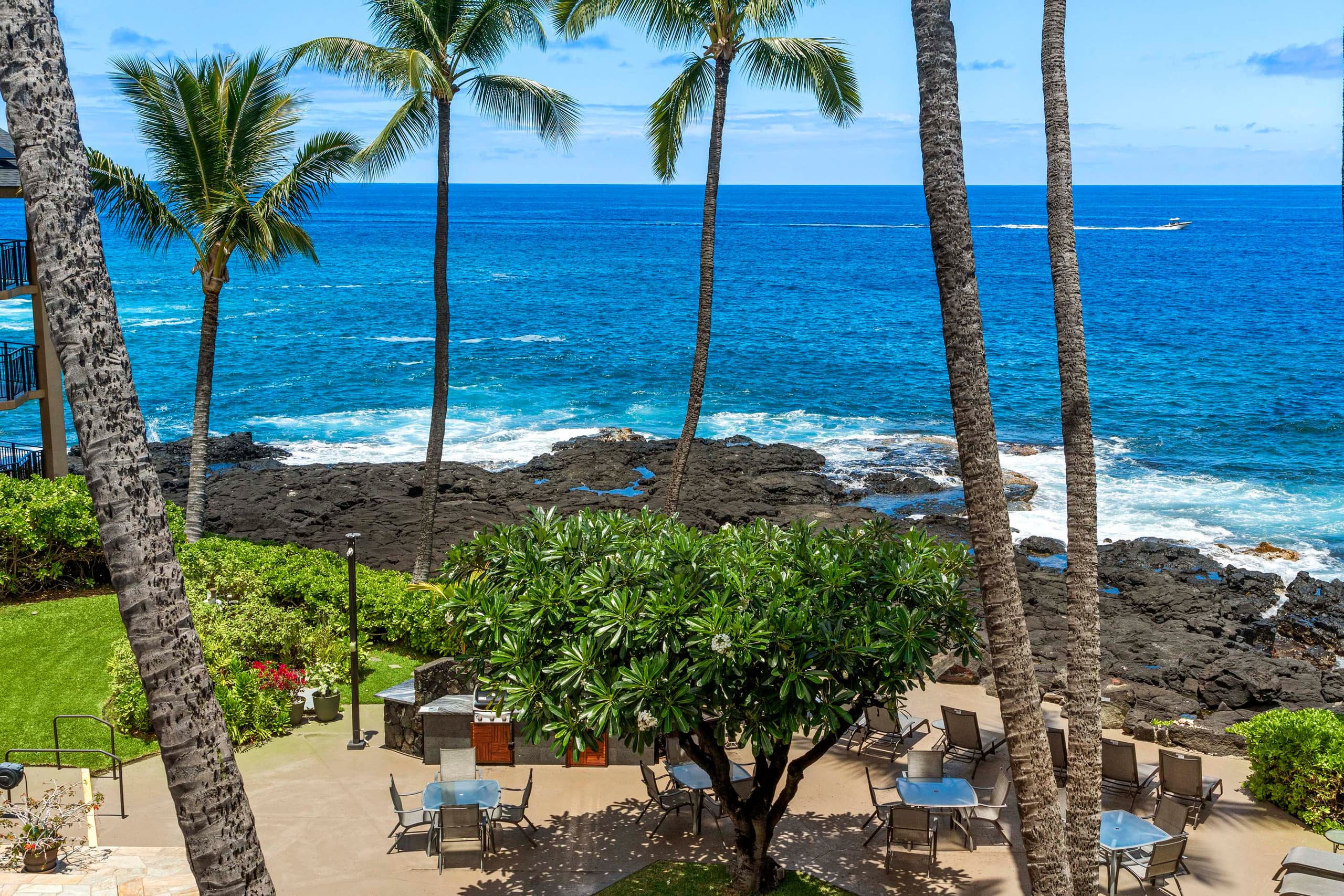 Condo in Kailua-Kona · ★4.91 · 1 bedroom · 3 beds · 1 bath - Image 38