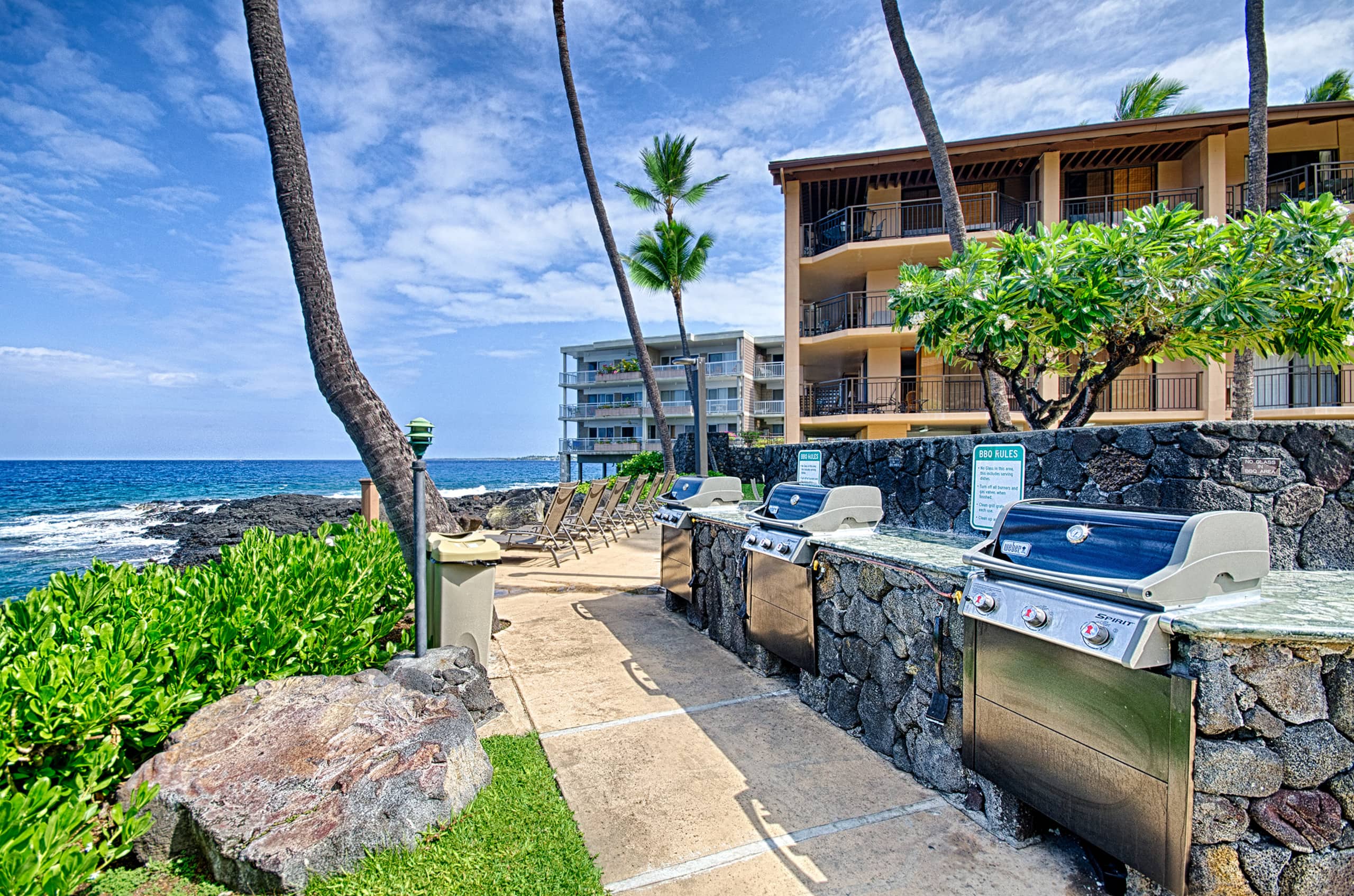 Condo in Kailua-Kona · ★4.91 · 1 bedroom · 3 beds · 1 bath - Image 30