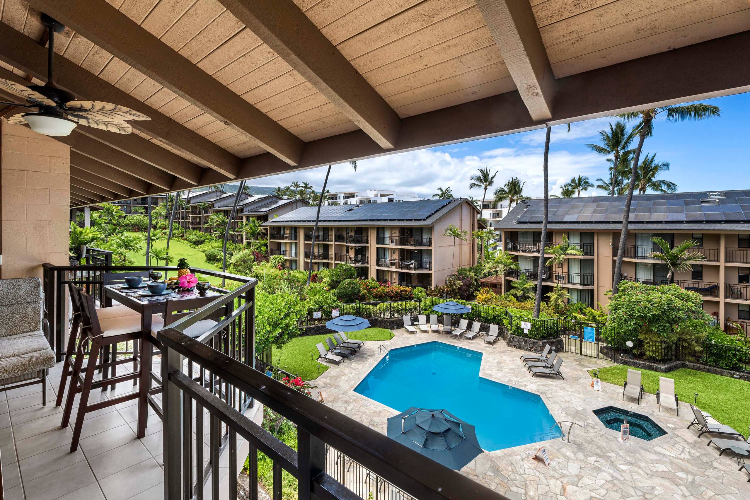Condo in Kailua-Kona · ★4.91 · 1 bedroom · 3 beds · 1 bath - Image 2