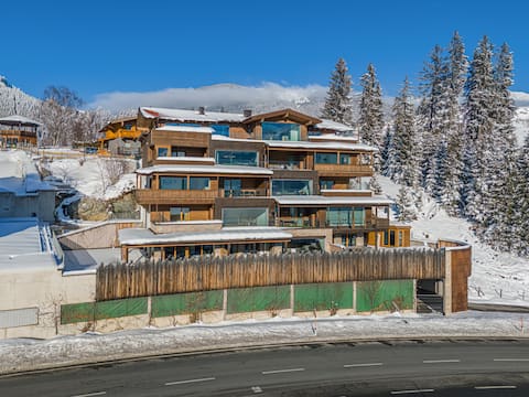 Luxury apartment with sauna near the ski lift