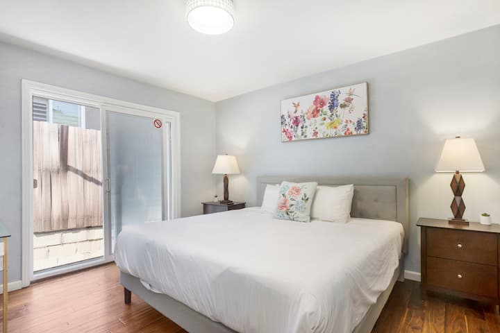 เตียงคิงไซส์ในห้องนอนที่สองใบอนุญาต # str21 -1275 