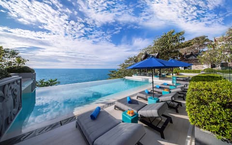 Villa La Prana - 7 Bedroom Ocean and Sunset View