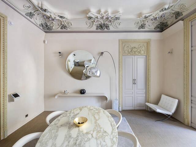 El Palauet Royal Suites – Royal Suite Bonaventura gallery image 3