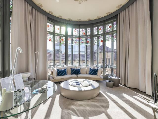 El Palauet Royal Suites – Royal Suite Matheu gallery image 2