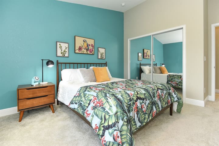 Chumba cha kulala 2 na kitanda cha malkia