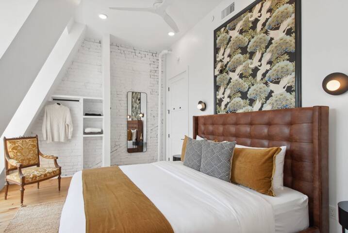Trendy CBD Condo | Near French Quarter gallery image 5