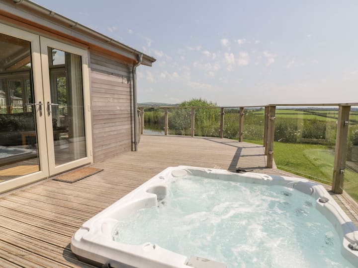 15 Faraway Fields - Liskeard