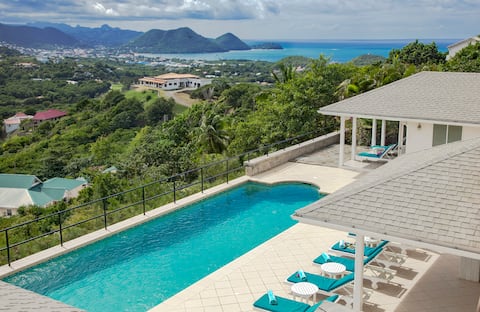 Zephyr Hill - 4 bedroom Villa with amazing views