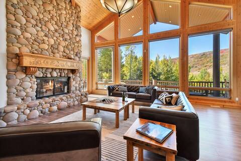 Telemark Haus-Luxury Home! Hot Tub! Pool Table!