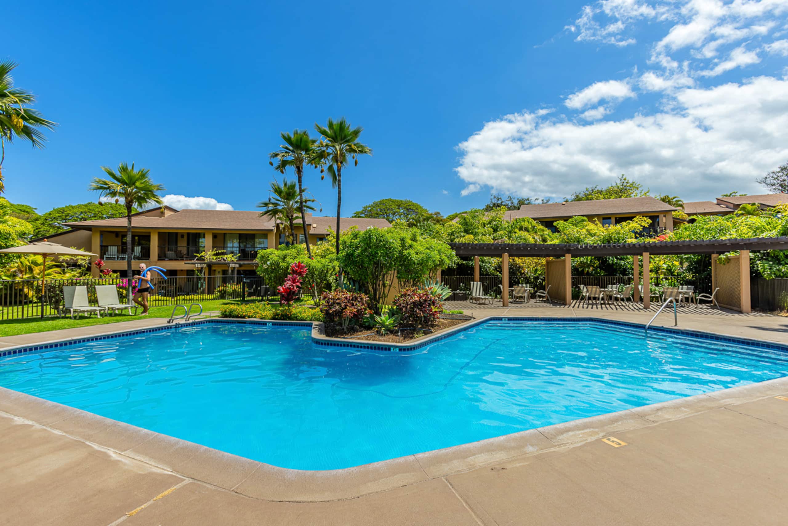 Condo in Kihei · ★4.92 · 1 bedroom · 2 beds · 2 baths - Image 30