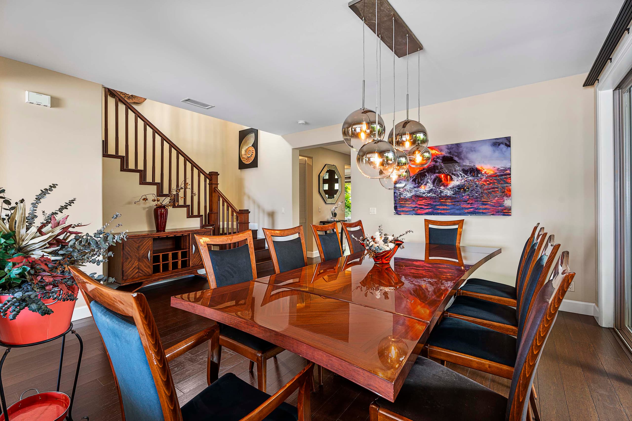 Home in Kailua-Kona · ★4.92 · 3 bedrooms · 6 beds · 3 baths - Image 12