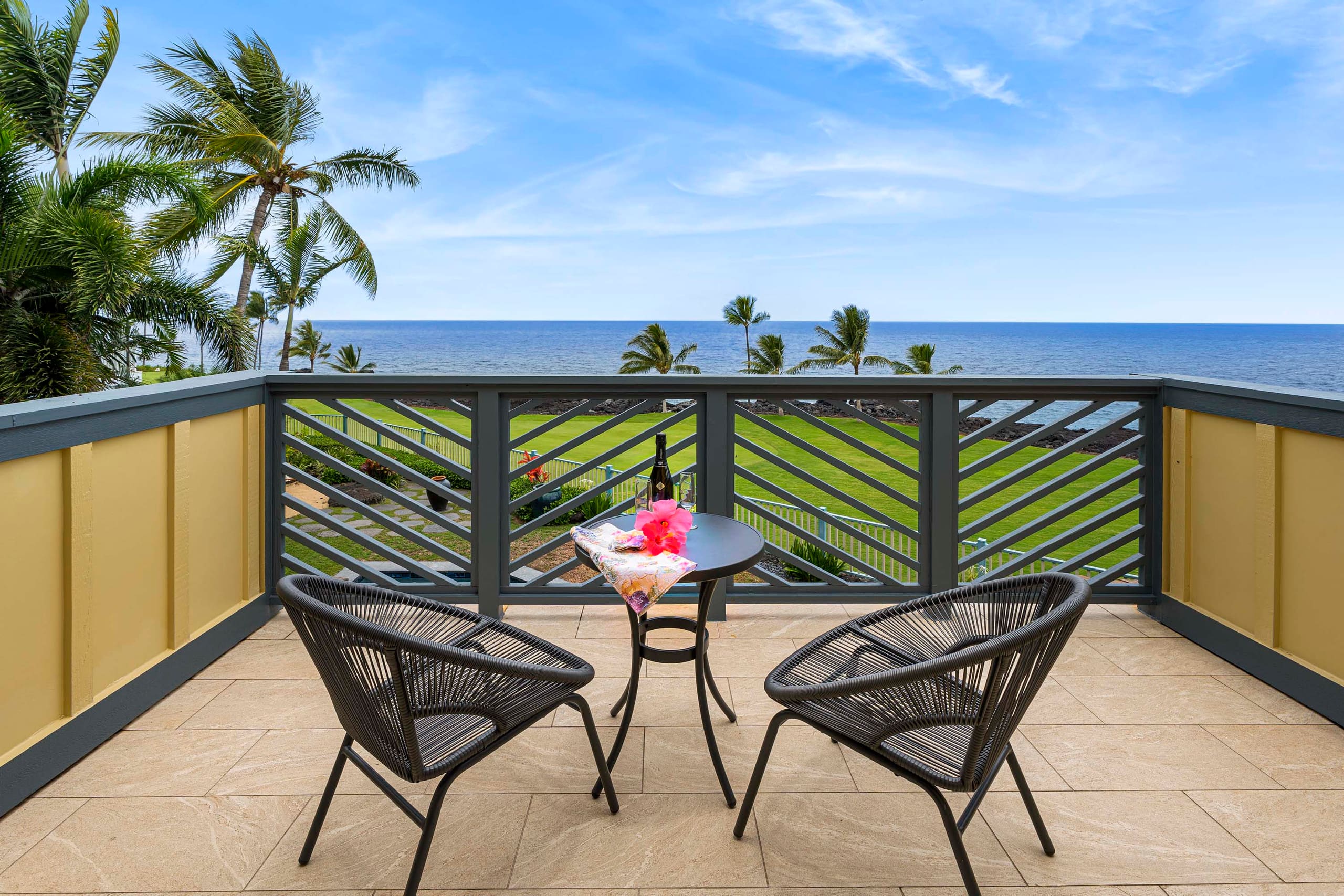 Home in Kailua-Kona · ★4.92 · 3 bedrooms · 6 beds · 3 baths - Image 2