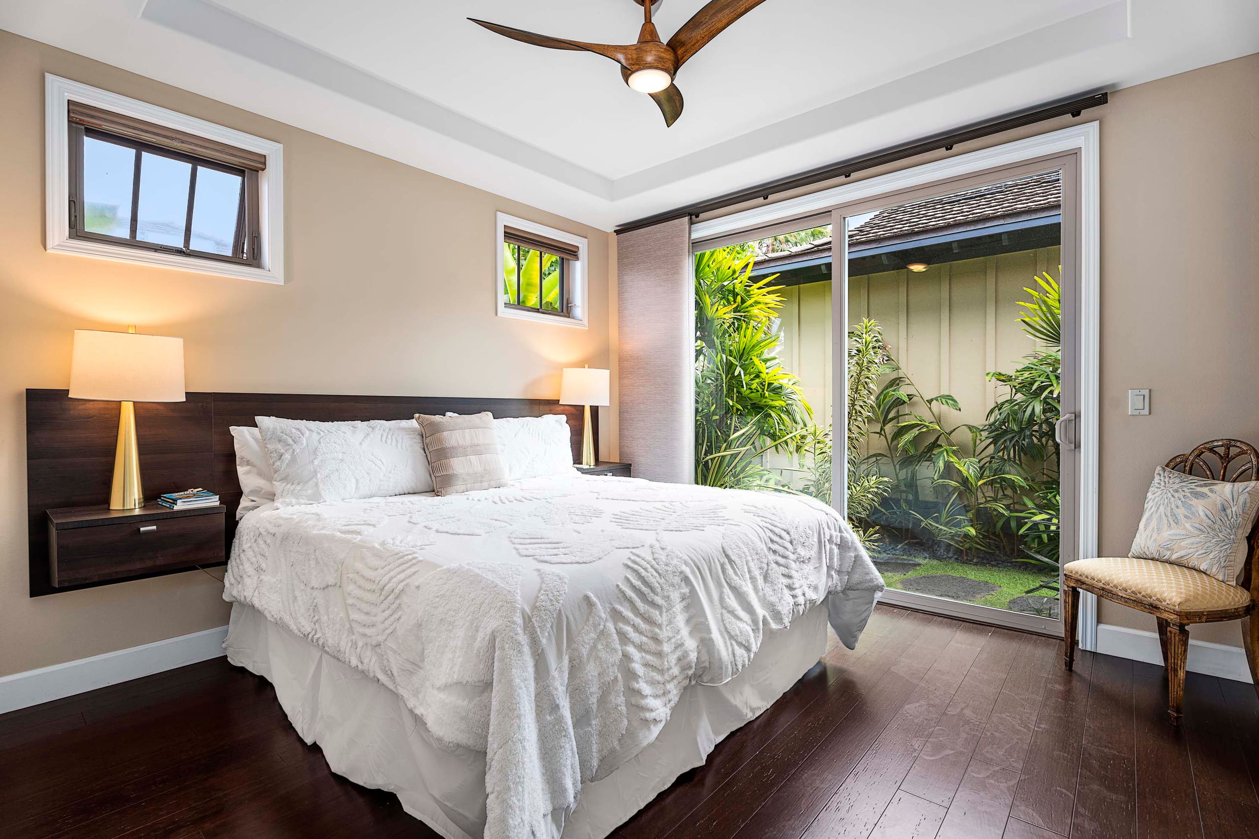 Home in Kailua-Kona · ★4.92 · 3 bedrooms · 6 beds · 3 baths - Image 21