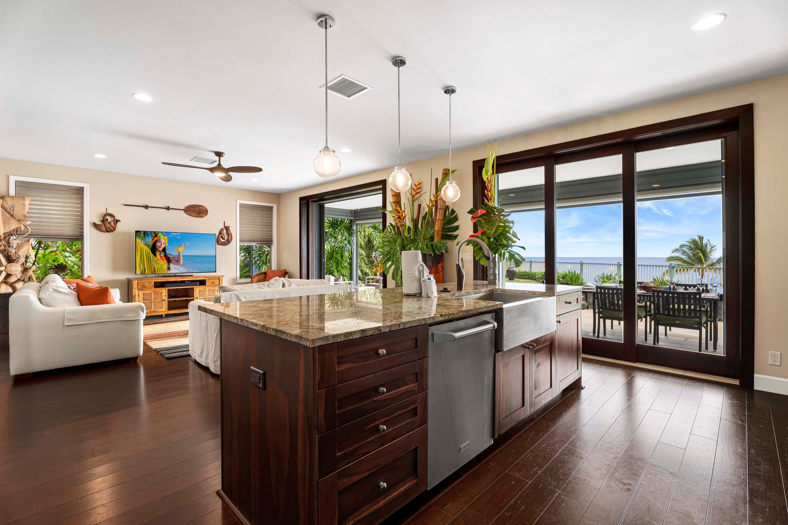 Home in Kailua-Kona · ★4.92 · 3 bedrooms · 6 beds · 3 baths - Image 15