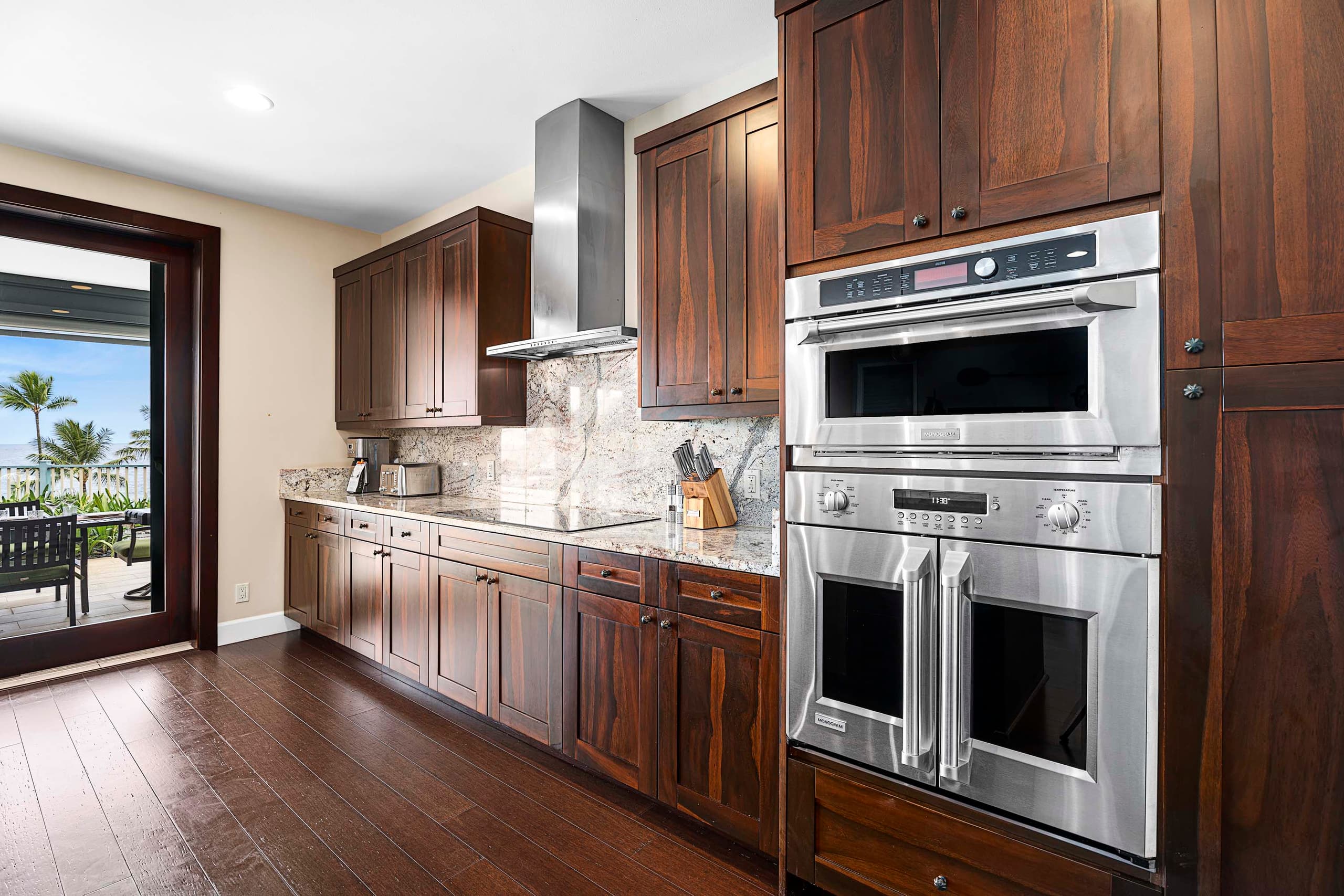 Home in Kailua-Kona · ★4.92 · 3 bedrooms · 6 beds · 3 baths - Image 17
