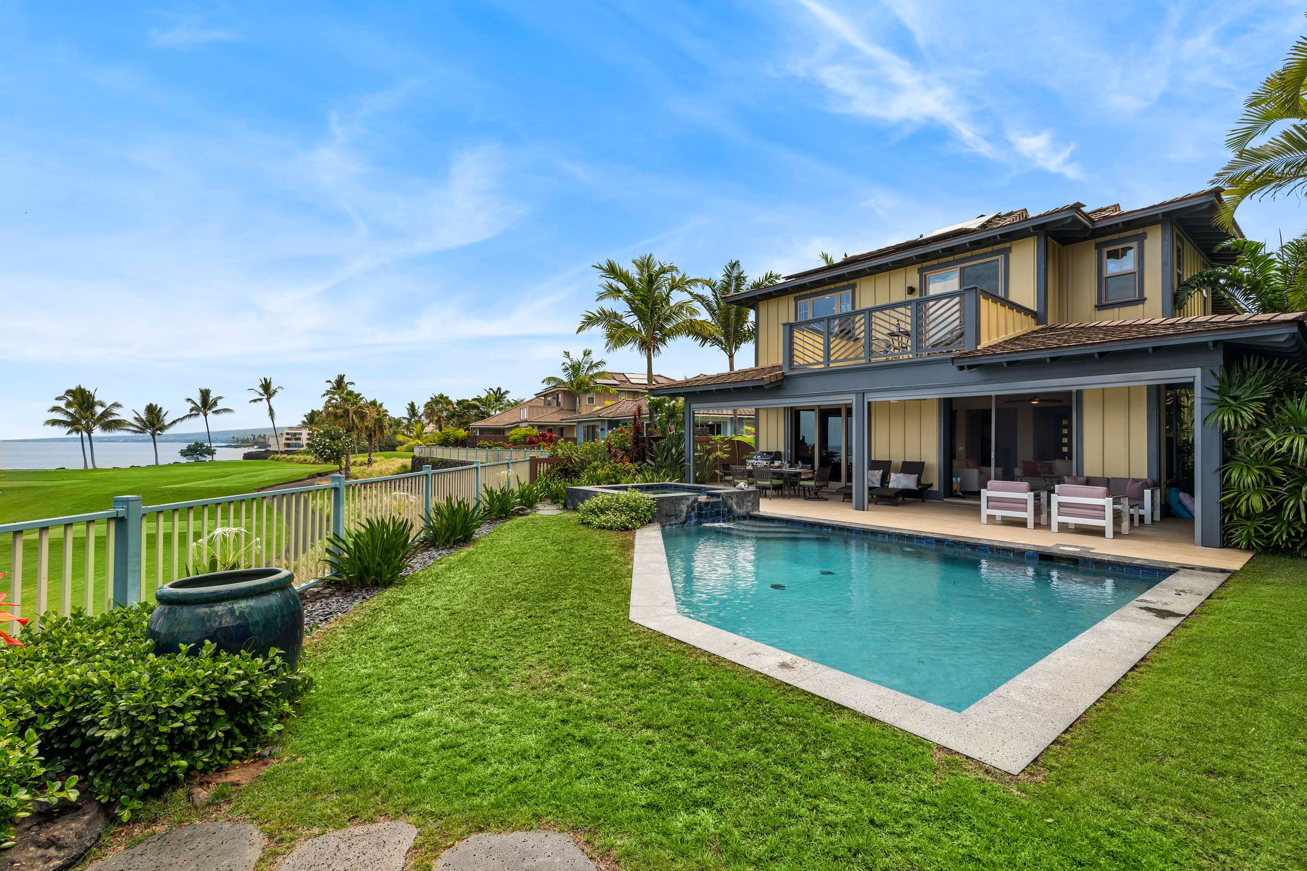Home in Kailua-Kona · ★4.92 · 3 bedrooms · 6 beds · 3 baths - Image 39
