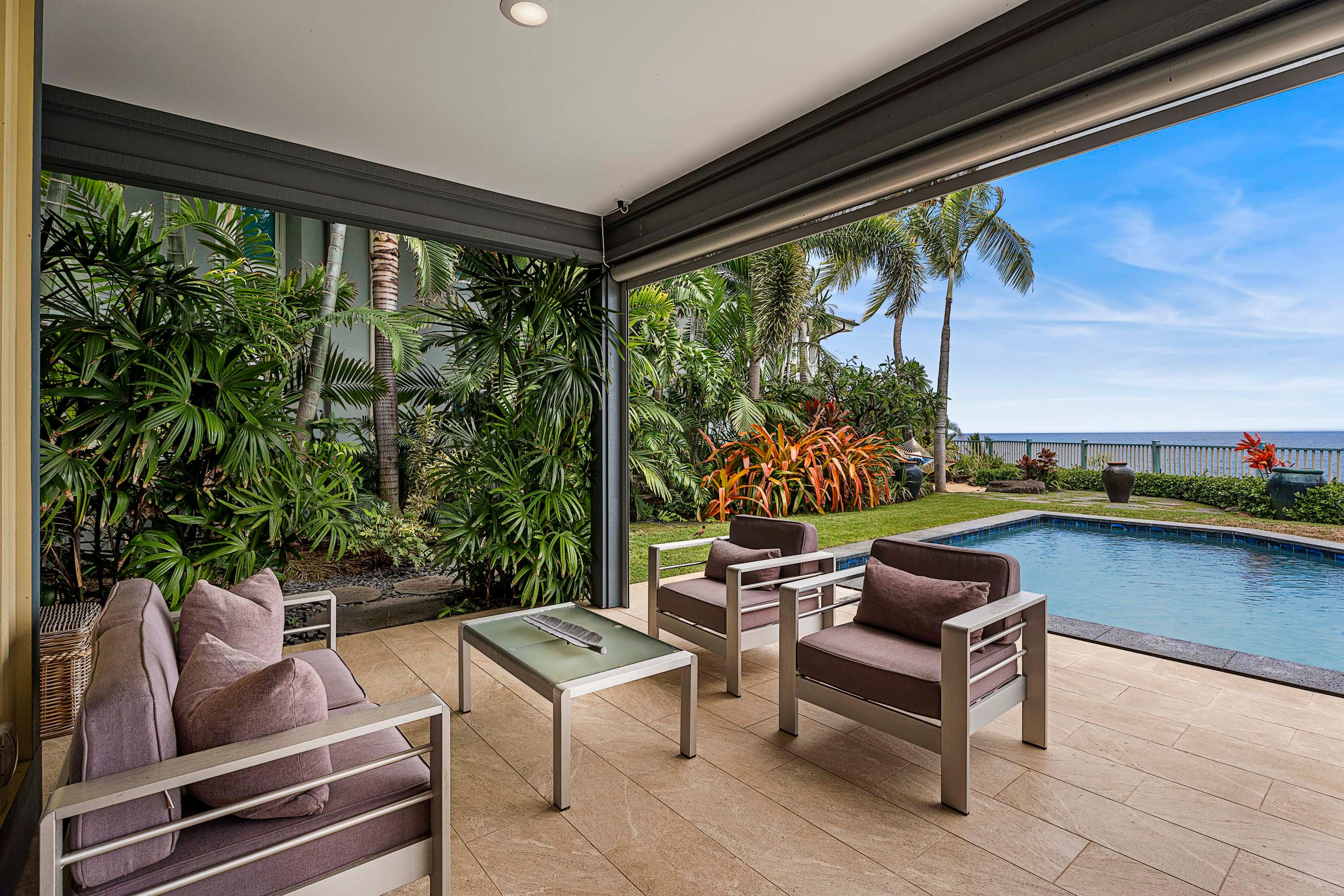Home in Kailua-Kona · ★4.92 · 3 bedrooms · 6 beds · 3 baths - Image 8
