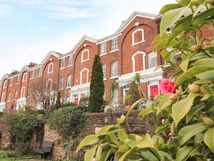 12 Deva Terrace - Chester