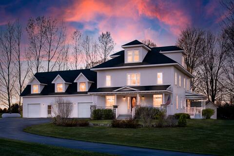 Spacious Victorian 4Bdr Broomhead Farmhouse - Main