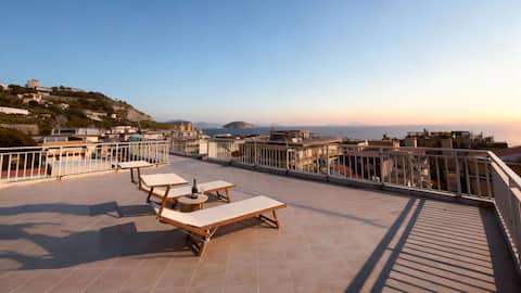 Sunny modern penthouse with amazing sea view