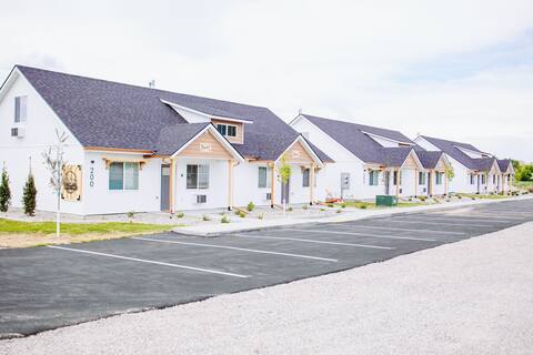 Creekside Cabins large property for reunions