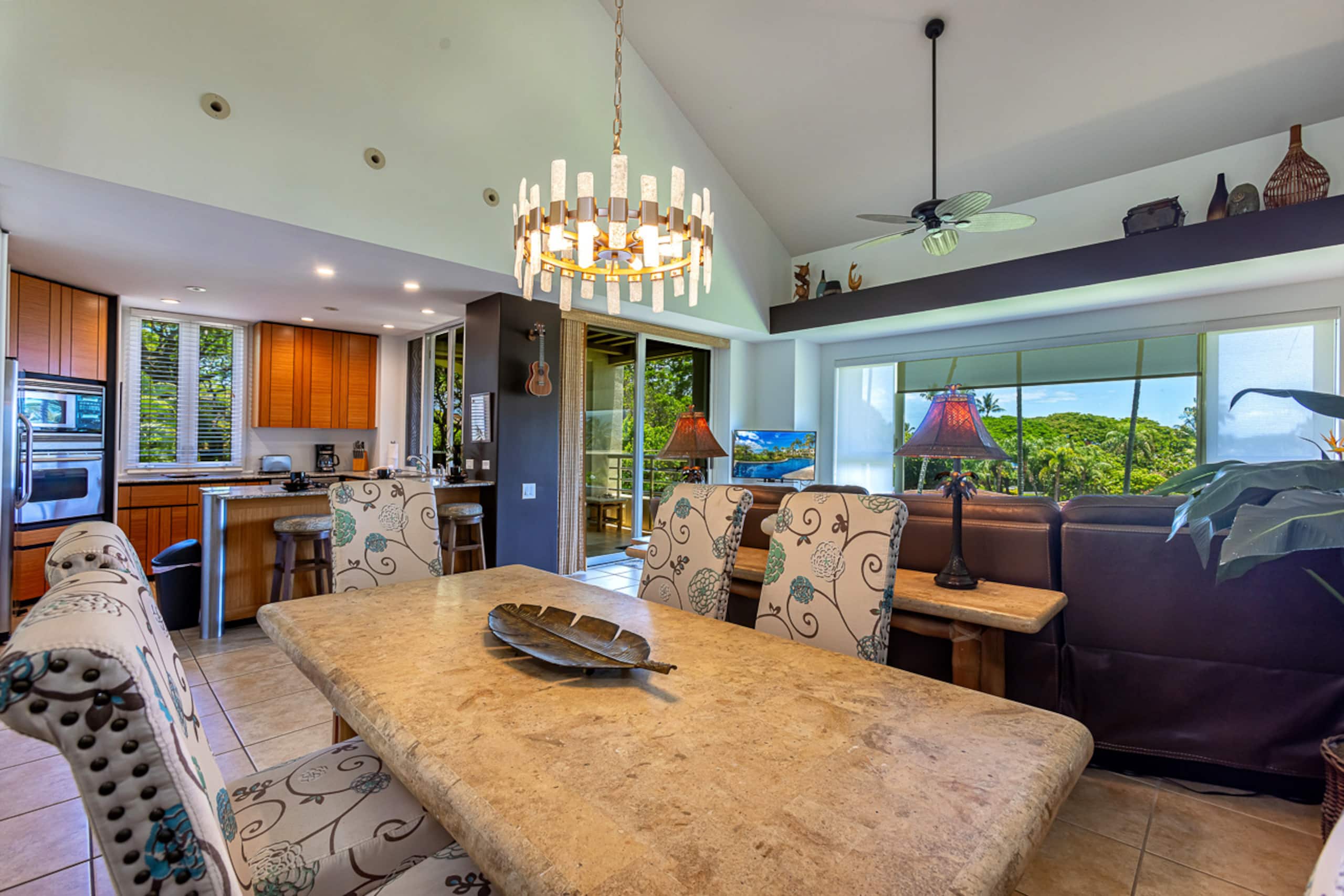 Condo in Wailea · ★4.83 · 2 bedrooms · 2 beds · 2 baths - Image 15