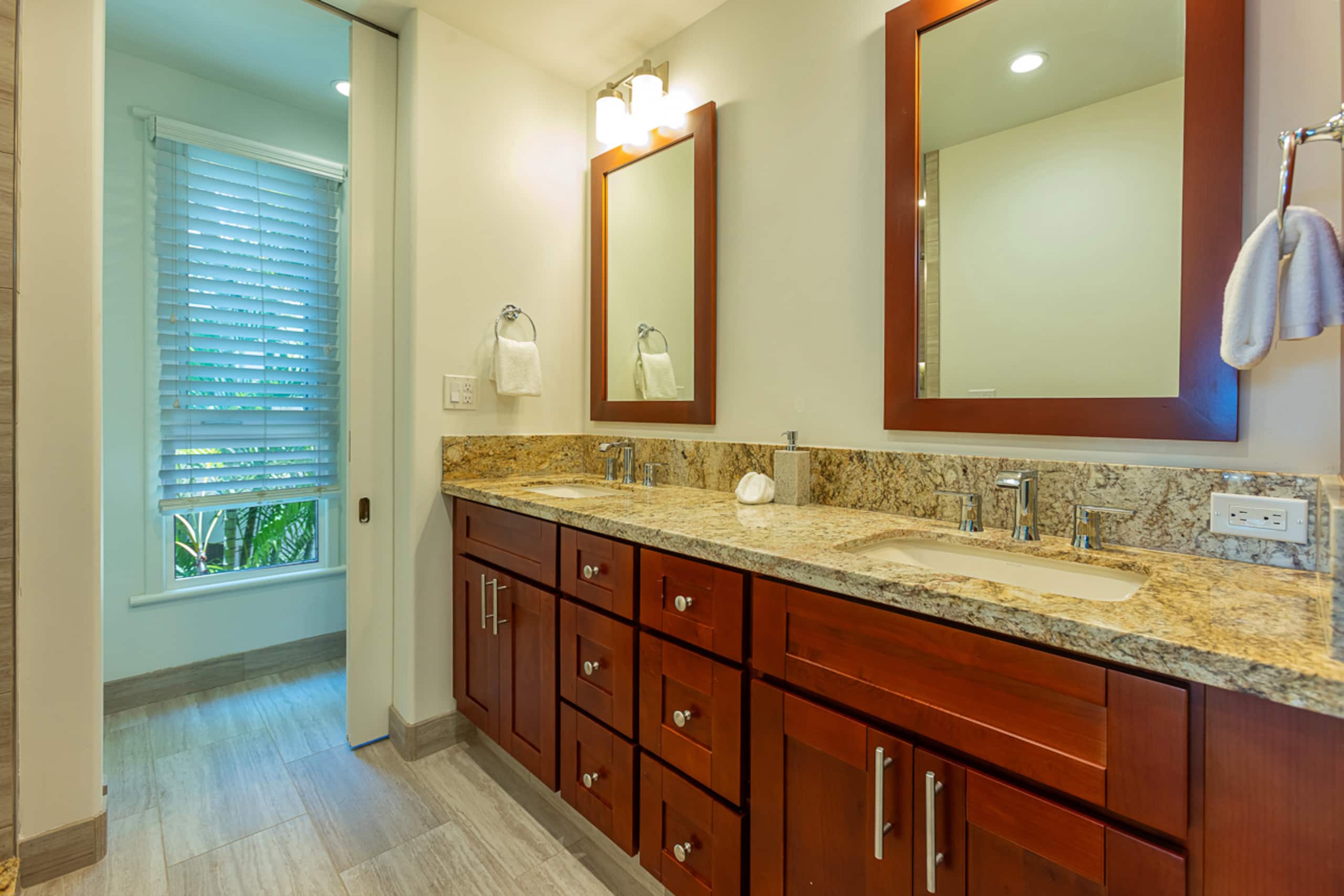 Condo in Wailea · ★4.83 · 2 bedrooms · 2 beds · 2 baths - Image 26